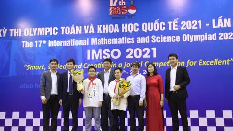 2 học sinh Hà Nội giành huy chương Vàng kỳ thi Olympic Toán học và Khoa học quốc tế