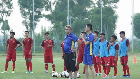 AFC hủy bỏ một loạt giải đấu, Việt Nam chờ vé dự World Cup