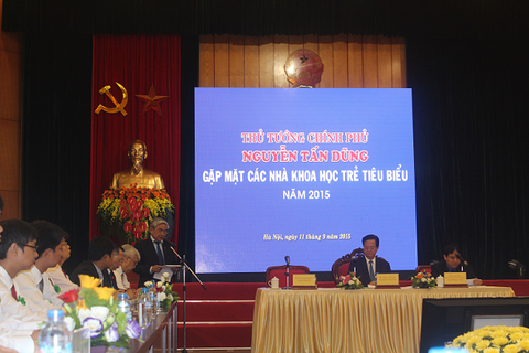 Thủ tướng Nguyễn Tấn Dũng gặp mặt các nhà khoa học trẻ tiêu biểu