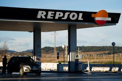 Hãng dầu Repsol bán gần 7 tỷ USD tài sản