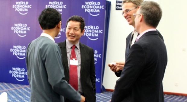 Chủ tịch FPT Trương Gia Bình gặp gỡ các doanh nghiệp toàn cầu tại Hội nghị Davos.