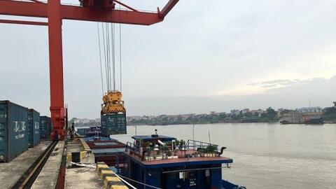 Bảo vệ môi trường trong hoạt động đường thủy nội địa