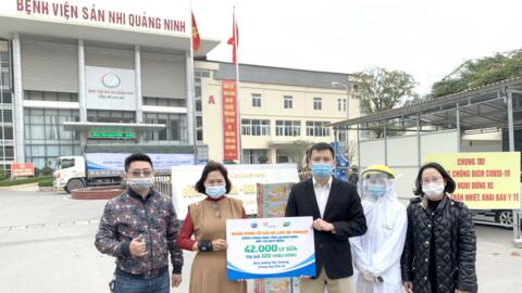 Sữa Cô gái Hà Lan và Yomost trao tặng nguồn dinh dưỡng đến tâm dịch Quảng Ninh