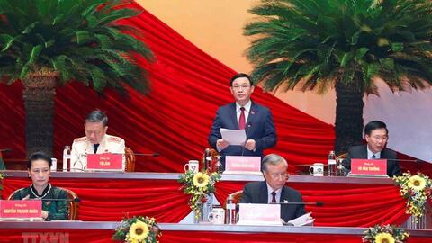 Bí thư Thành ủy Hà Nội Vương Đình Huệ điều hành phiên thảo luận Văn kiện Đại hội XIII
