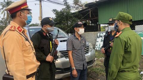 Đà Nẵng: Bắt giữ ô tô chở người Trung Quốc nhập cảnh trái phép