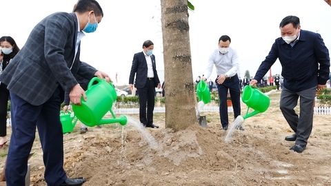 Phó Bí thư Thành ủy Nguyễn Văn Phong dự lễ phát động Tết trồng cây tại huyện Sóc Sơn