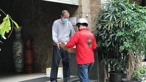 Mua bán trực tuyến "lên ngôi"