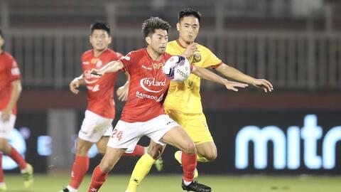 Tin tức bóng đá Việt Nam ngày 25/1: Lee Nguyễn tái xuất V-League, TP HCM đánh bại Hà Tĩnh