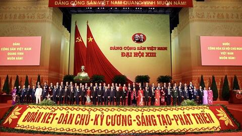 Hình ảnh Đoàn đại biểu Đảng bộ thành phố Hà Nội trong 3 ngày làm việc đầu tiên của Đại hội XIII của Đảng