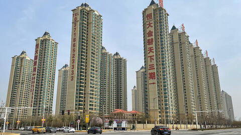 Vì sao các công ty bất động sản Trung Quốc nợ nần chồng chất?