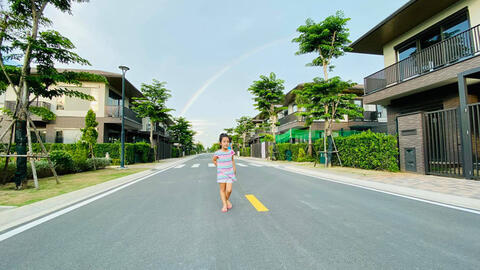 Biệt thự hạng sang của giới nhà giàu giữa lòng “thành phố vệ tinh” Sài Gòn