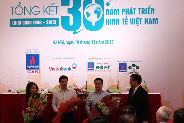 Diễn đàn kinh tế Việt Nam tổng kết 30 năm phát triển kinh tế Việt Nam (1986 - 2015)
