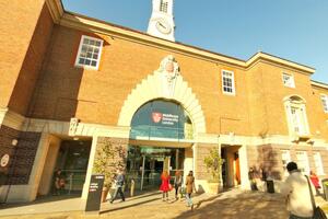 NHIỀU SUẤT HỌC BỔNG TẠI MIDDLESEX UNIVERSITY