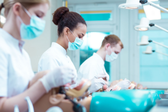 dental-students_35187