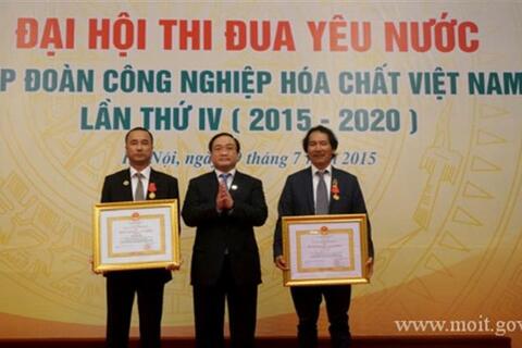 Vinachem: Thắp sáng ngọn lửa thi đua yêu nước giai đoạn 2015-2020