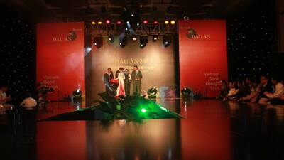 24302107_504641519934782_7710488205277602216_o