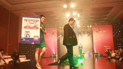 24799633_504638836601717_554338861023880959_o