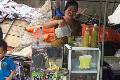 NƯỚC MÍA ĐƯỜNG PHỐ   NGUY CƠ TIỀM ẨN NGỘ ĐỘC THỰC PHẨM
