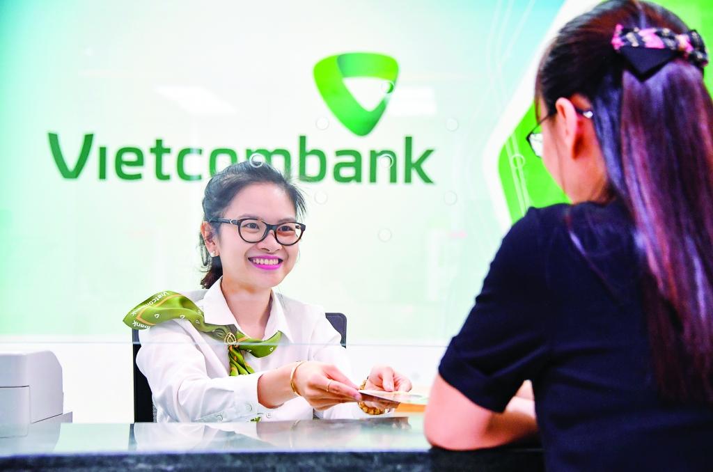 Vietcombank đã từng bước chuyển đổi cơ cấu và mô hình hoạt động nhằm thực hiện mục tiêu chiến lược là trở thành ngân hàng số 1 về bán lẻ tại Việt Nam. 