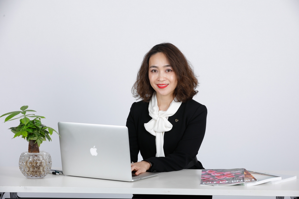  Bà Nguyễn Thị Kim Oanh - Phó Tổng giám đốc phụ trách Khối Ngân hàng bán lẻ của Vietcombank