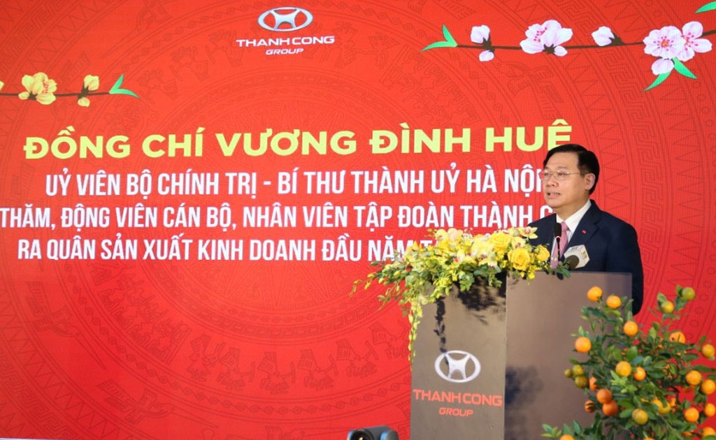 Bí thư Thành ủy Vương Đình Huệ phát biểu động viên cán bộ, nhân viên Tập đoàn Thành Công