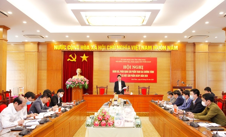 Phó Chủ tịch UBND tỉnh Nguyễn Văn Khước phát biểu kết luận hội nghị.