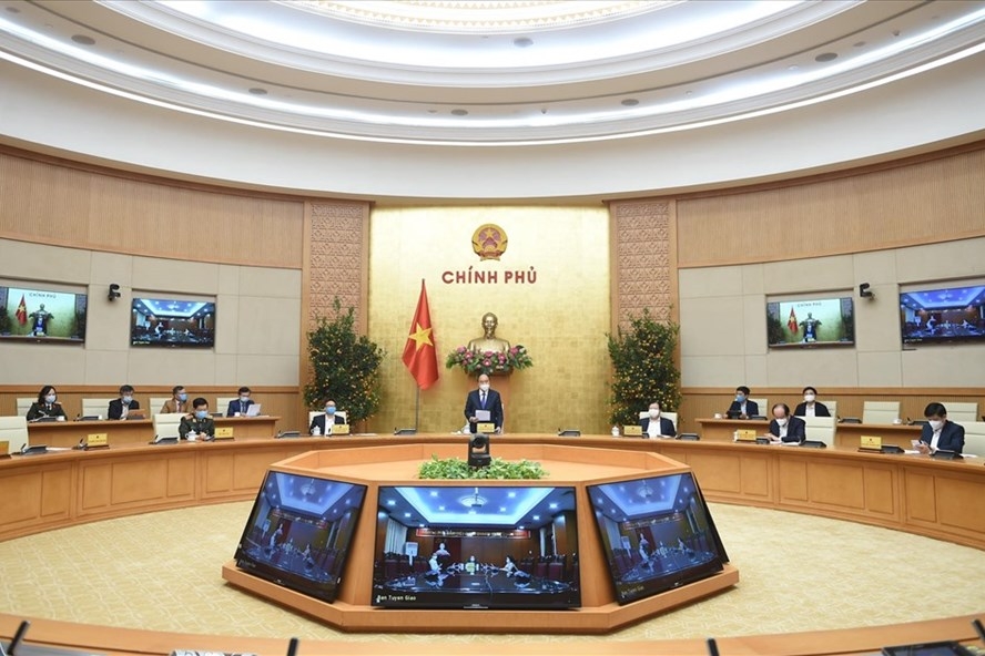 Thủ tướng Nguyễn Xuân Phúc chủ trì cuộc họp Thường trực Chính phủ với Ban Chỉ đạo Quốc gia về phòng chống COVID-19 chiều 15.2. Ảnh VGP