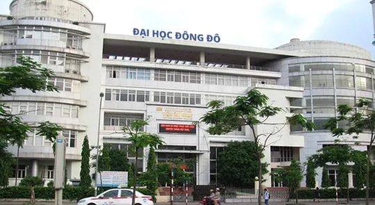 luận Trường Đại học Đông Đô đã cấp văn bằng 2 tiếng Anh giả cho 203 trường hợp