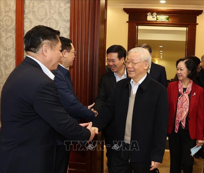 Tổng Bí thư, Chủ tịch nước Nguyễn Phú Trọng và các thành viên trong Bộ Chính trị, Ban Bí thư đến dự phiên họp.