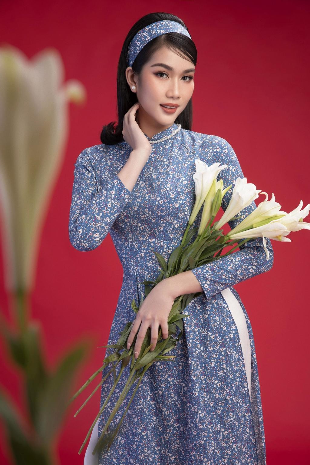 Á hậu Phương Anh