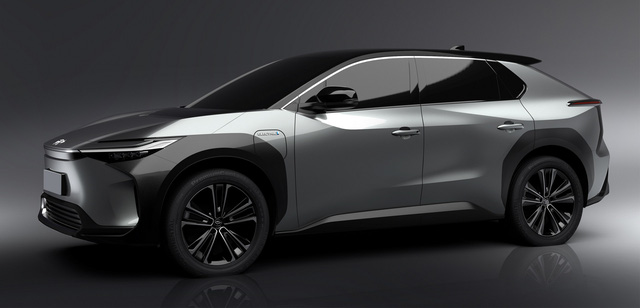 Ra mắt giữa năm 2022, SUV chạy điện đầu tiên của Toyota có gì? - Ảnh 1.