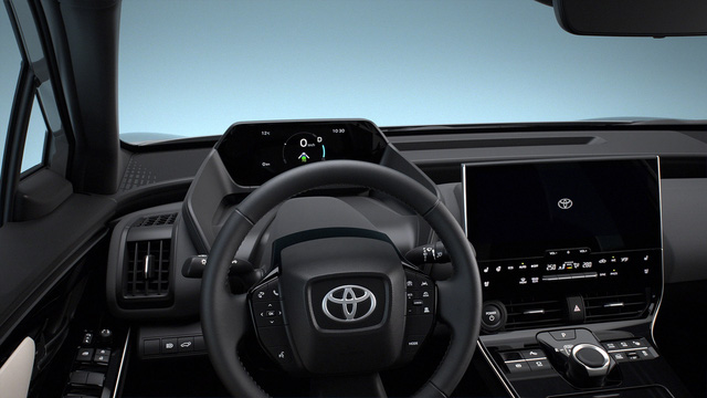 Ra mắt giữa năm 2022, SUV chạy điện đầu tiên của Toyota có gì? - Ảnh 5.